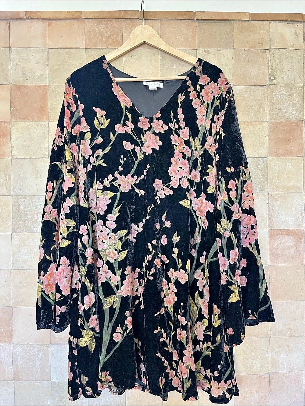 Love-riche Floral Velvet Tunic -Cherry Blossom 🌸🌸